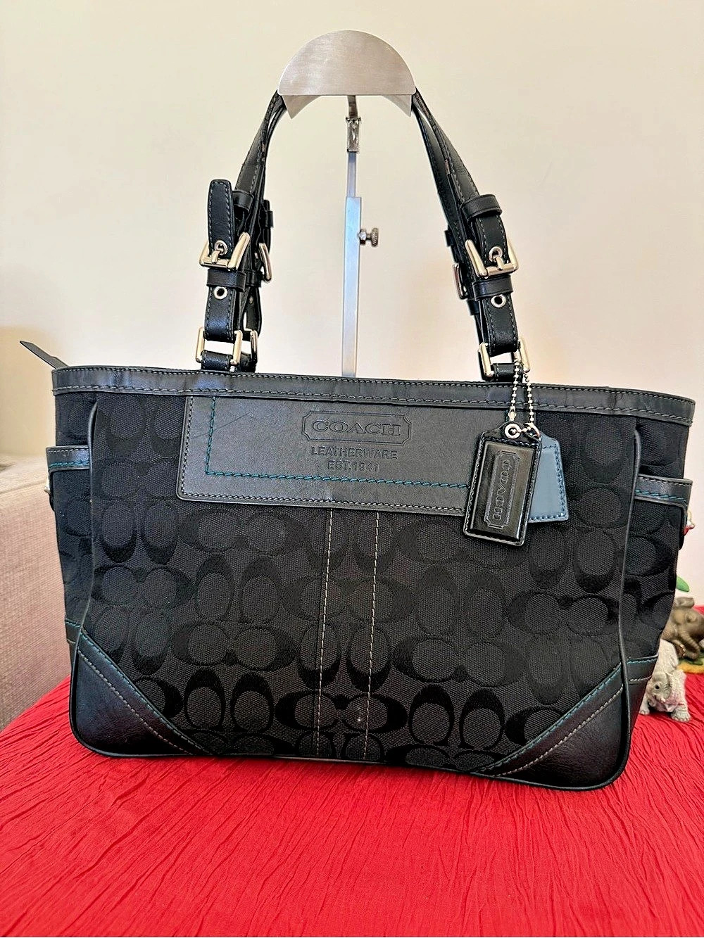 Coach vintage Signature c Gallery Tote Black & Blue N0607-31240